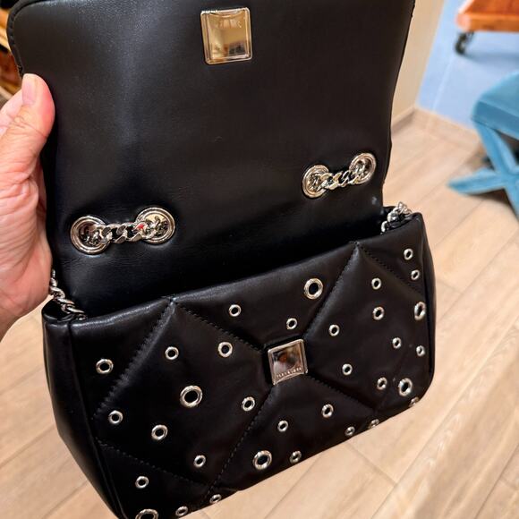 Tory Burch Willa Small Shoulder Bag 175931 Black $695 - Picture 4 of 9